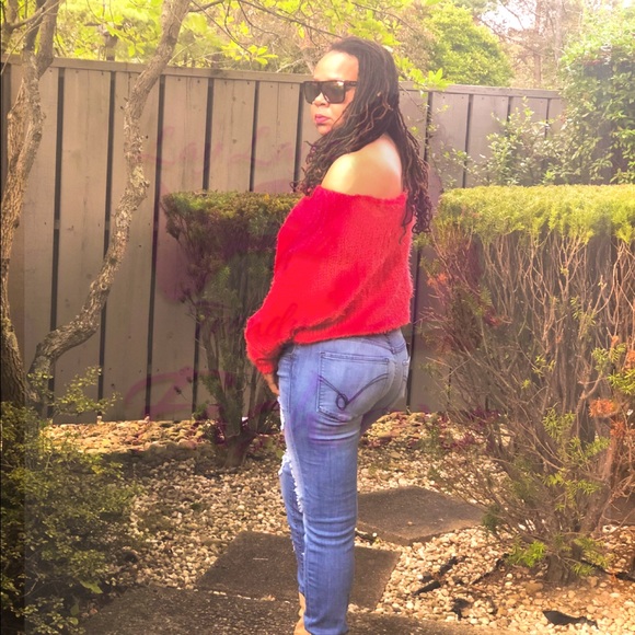 Fuzzy Crop Sweater- RED - Picture 5 of 8